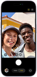 iPhone 17, parte delantera, prestación Encuadre Centrado para fotos